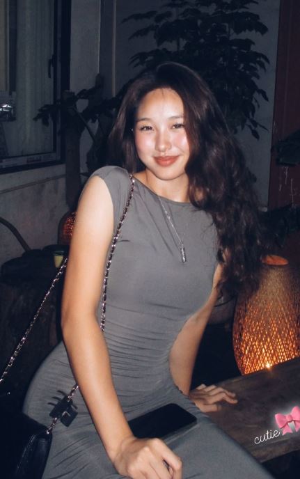 Con gái &#34;hoa khôi bóng chuyền&#34; Kim Huệ lấy hết nét đẹp của mẹ, 13 tuổi cao gần 1m70, bắp tay rắn chắc, mặt đẹp như hoa hậu - 22
