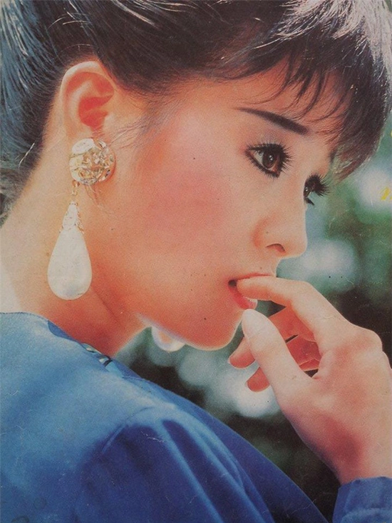 Mỹ nhân Việt duy nhất sinh ra để làm công chúa, đẹp như bước ra từ truyện cổ tích, showbiz hiếm có ai được vậy - 6