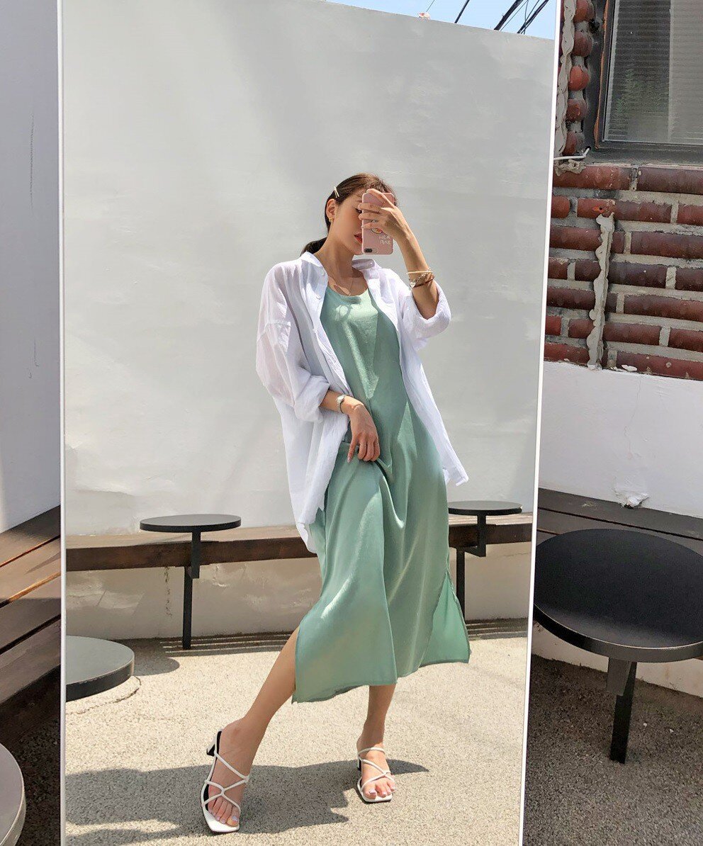 4 màu sắc không quê mùa, phụ nữ U40 &#34;mù tịt&#34; thời trang trưng dụng, trông lúc nào cũng trẻ hơn người cùng tuổi - 2
