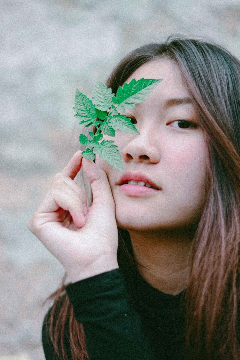 Nhan sắc quá khứ trái ngược của Tân Hoa, Á hậu Hoàn vũ Việt Nam: Người ngây thơ, người quyến rũ, cá tính - 11