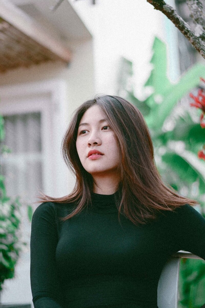 Nhan sắc quá khứ trái ngược của Tân Hoa, Á hậu Hoàn vũ Việt Nam: Người ngây thơ, người quyến rũ, cá tính - 14