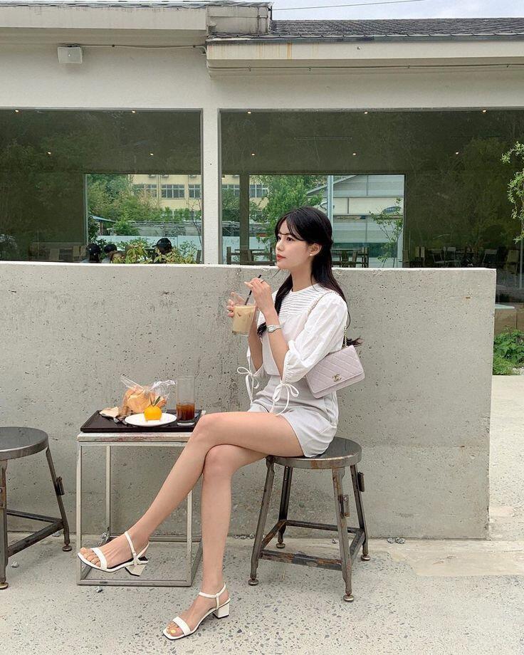 Kiểu giày &#34;ăn gian&#34; chiều cao nhưng rất quê mùa, thay bằng 4 kiểu này kéo dài chân lại thanh thoát hơn - 10