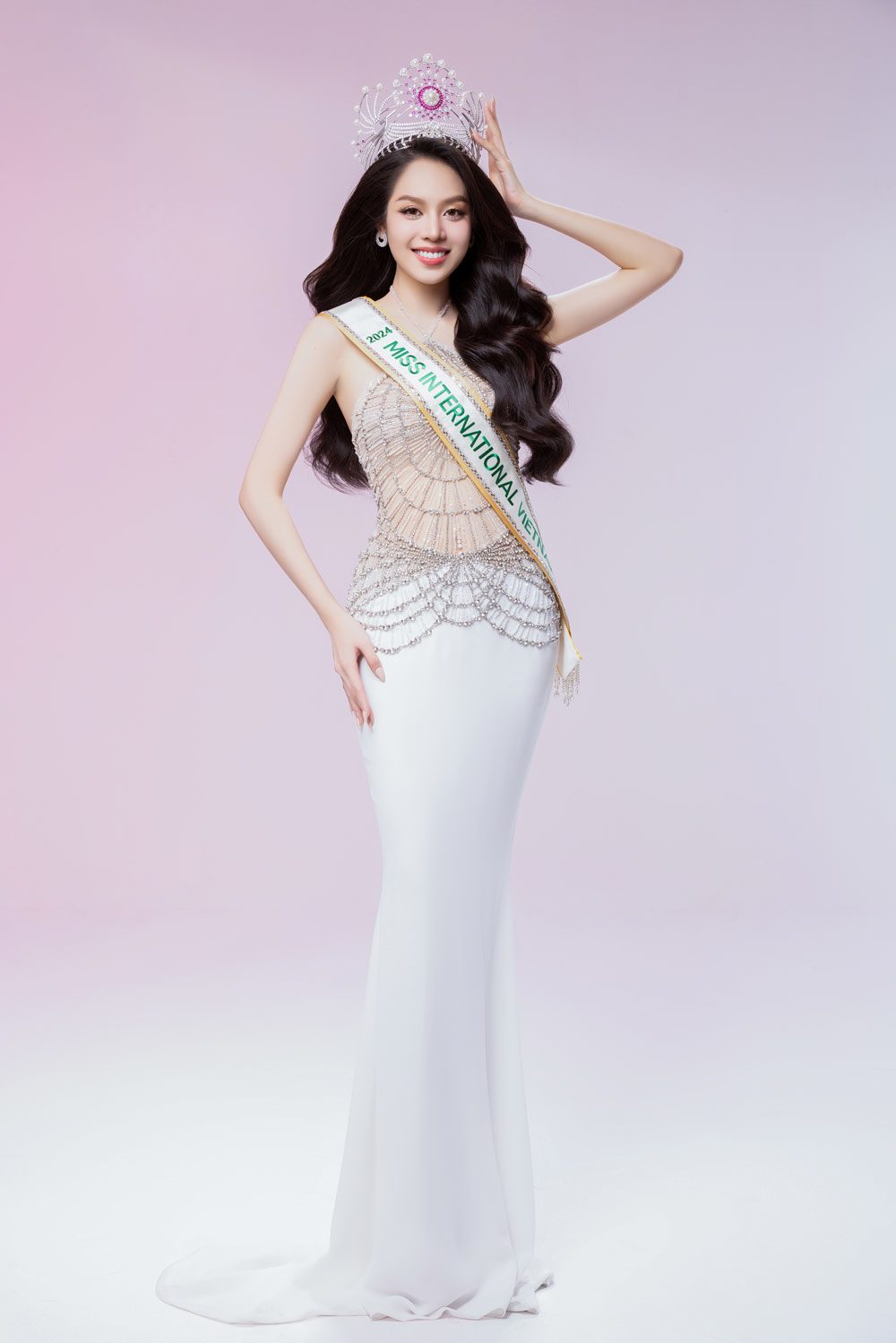 &#34;Thần tiên tỉ tỉ&#34; xứ Đà Nẵng đẹp lên nhờ dao kéo, sẵn sàng &#34;tấn công&#34; đấu trường sắc đẹp quốc tế - 6