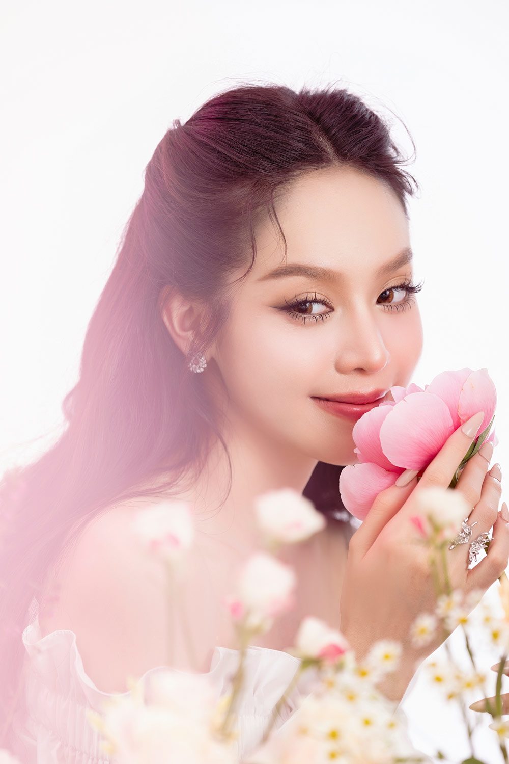 &#34;Thần tiên tỉ tỉ&#34; xứ Đà Nẵng đẹp lên nhờ dao kéo, sẵn sàng &#34;tấn công&#34; đấu trường sắc đẹp quốc tế - 3