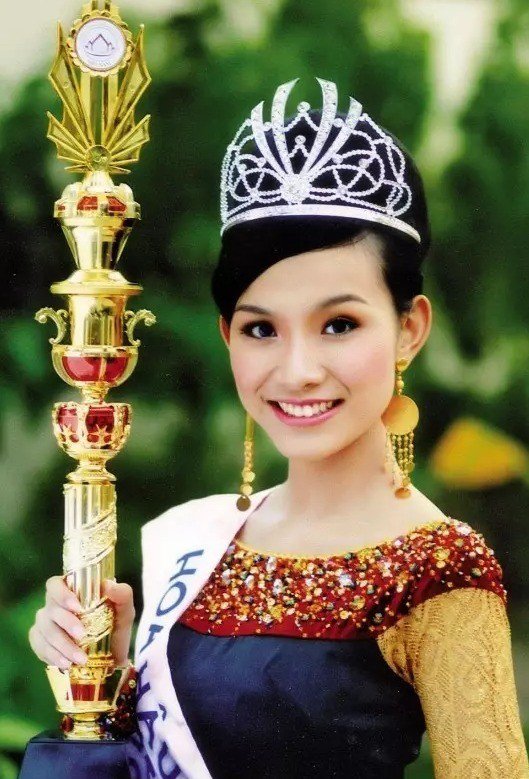 Độc lạ Miss Universe Vietnam 2024: Hoa hậu được trao chiếc vương miện rẻ nhất lịch sử sắc đẹp Việt - 2