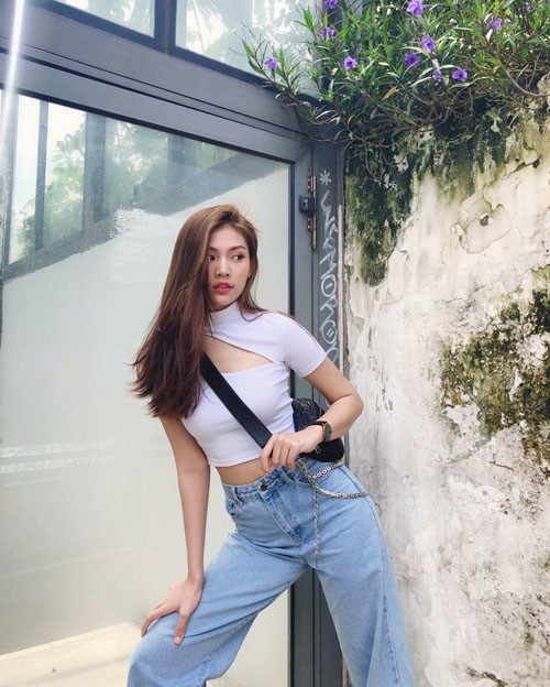 Mặc quần skinny jeans hay quần jeans ống rộng giúp chân trông thon dài hơn? Có một kiểu &#34;cân&#34; được mọi dáng - 12