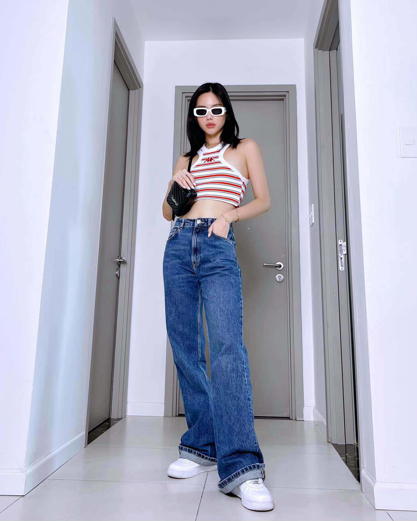 Mặc quần skinny jeans hay quần jeans ống rộng giúp chân trông thon dài hơn? Có một kiểu &#34;cân&#34; được mọi dáng - 10