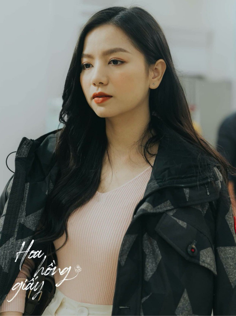 Nhan sắc &#34;bóng hồng&#34; duy nhất phim Mưa đỏ: Là “ngọc nữ” tiềm năng màn ảnh Việt, visual sang chảnh đậm chất tiểu thư tựa Kim Ji Won - 8