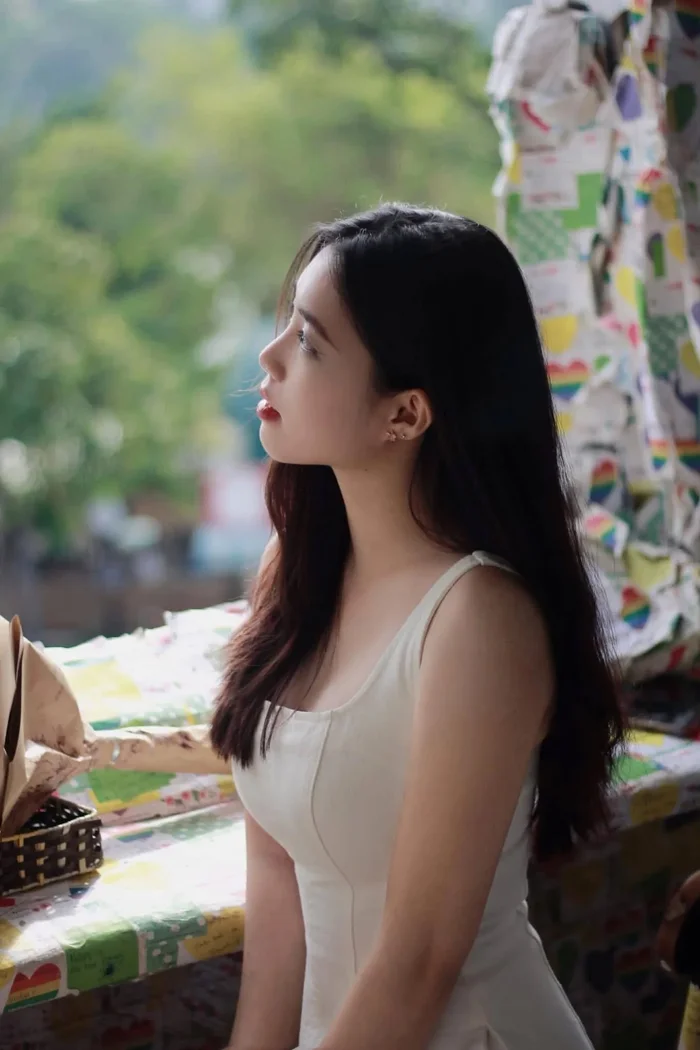Hoa, á hậu là &#34;con nhà nòi&#34; tại A80: Thừa hưởng gen trội từ phụ huynh quân nhân, sớm thành mỹ nhân với chiều cao khủng - 19