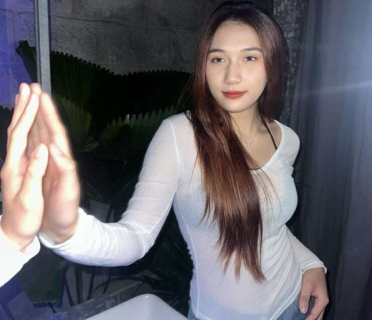 Hotgirl bóng chuyền 19 tuổi cao 1m73, nhan sắc được khen xinh hơn cả hoa hậu, nở một nụ cười mà vạn người mê - 13