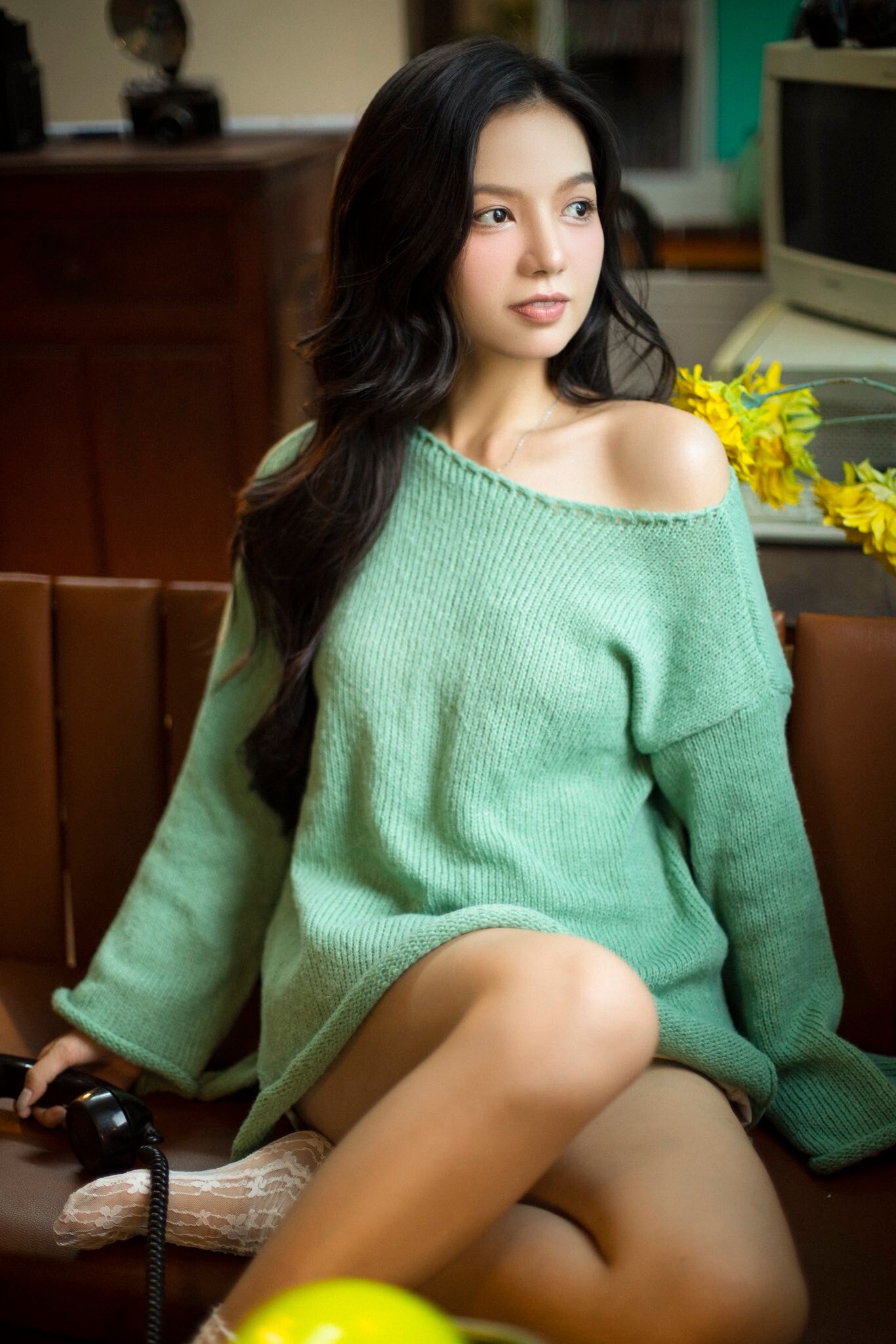 Nhan sắc &#34;bóng hồng&#34; duy nhất phim Mưa đỏ: Là “ngọc nữ” tiềm năng màn ảnh Việt, visual sang chảnh đậm chất tiểu thư tựa Kim Ji Won - 13