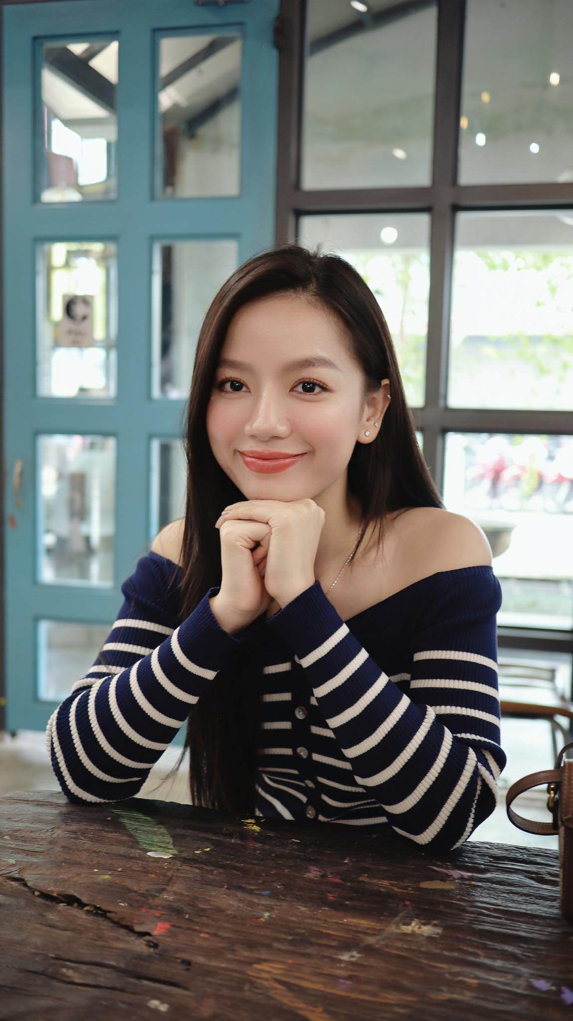 Nhan sắc &#34;bóng hồng&#34; duy nhất phim Mưa đỏ: Là “ngọc nữ” tiềm năng màn ảnh Việt, visual sang chảnh đậm chất tiểu thư tựa Kim Ji Won - 14