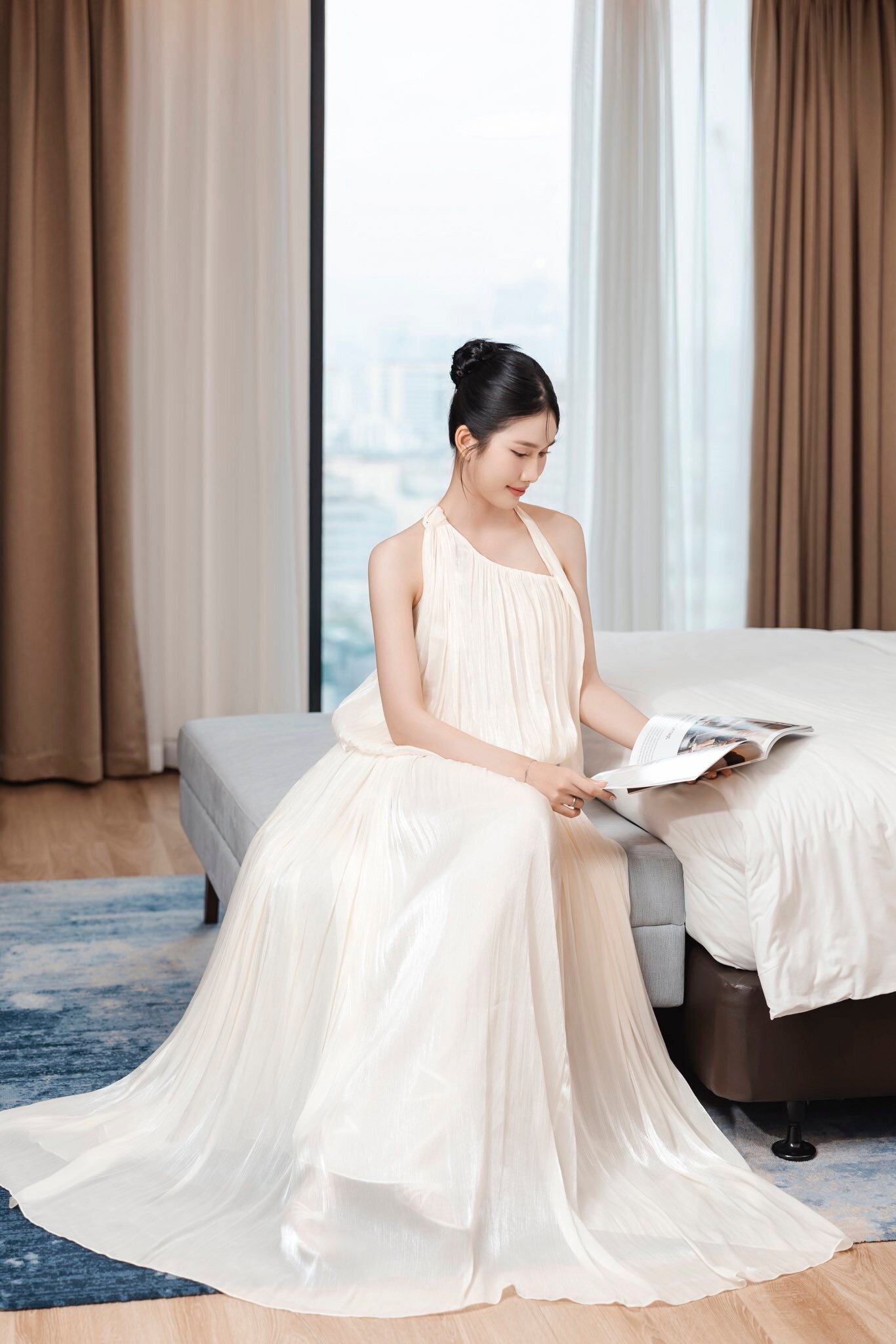 Con dâu Á hậu của hiệu trưởng trường đại học, mỗi ngày xách một chiếc túi hiệu trăm triệu ra phố - 9