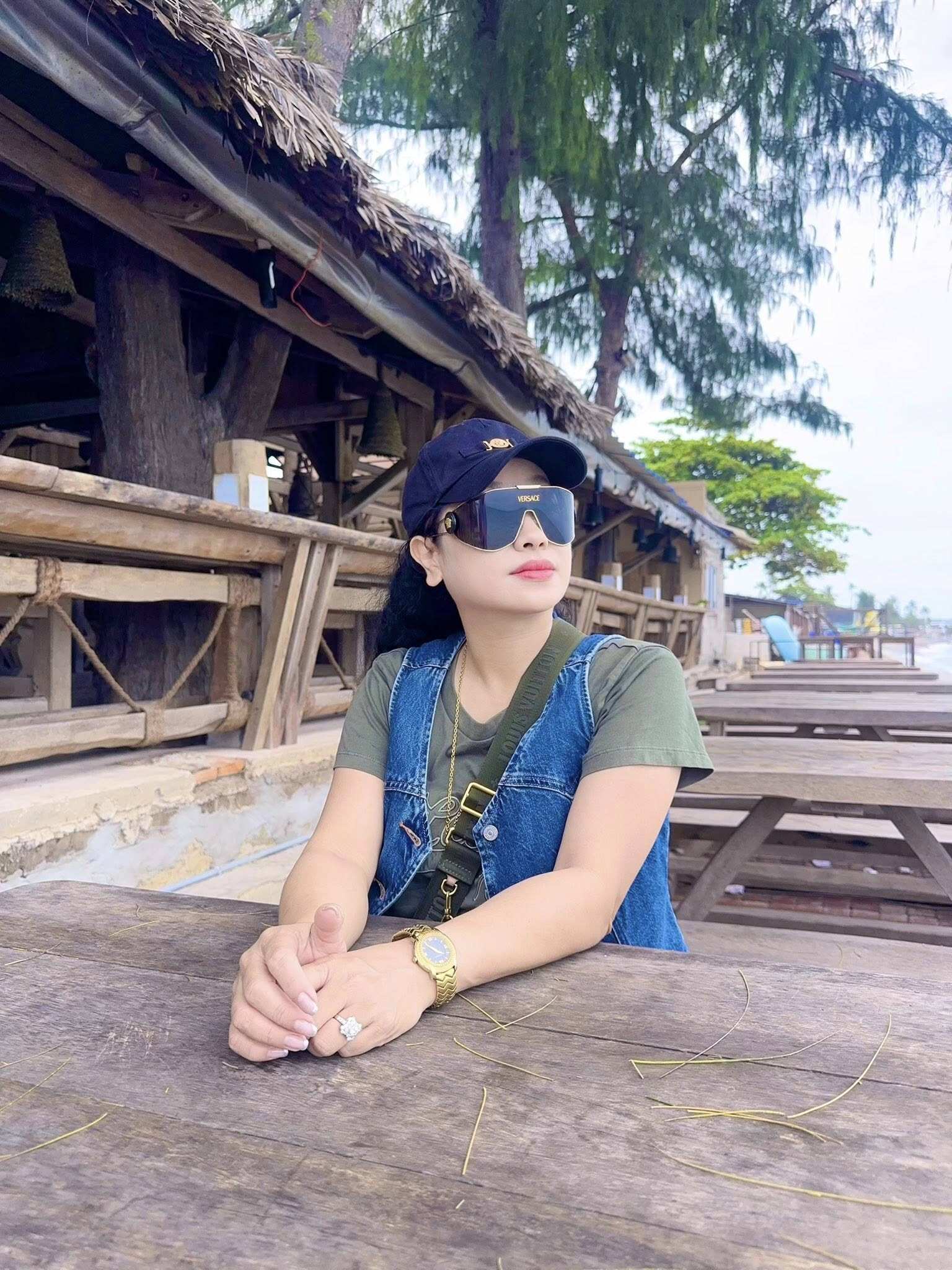 Nhan sắc đời thường trẻ trung của &#34;nữ tướng sân cỏ&#34; mang hàm Đại tá làm Tổng đạo diễn khối nghi trượng A80 - 12