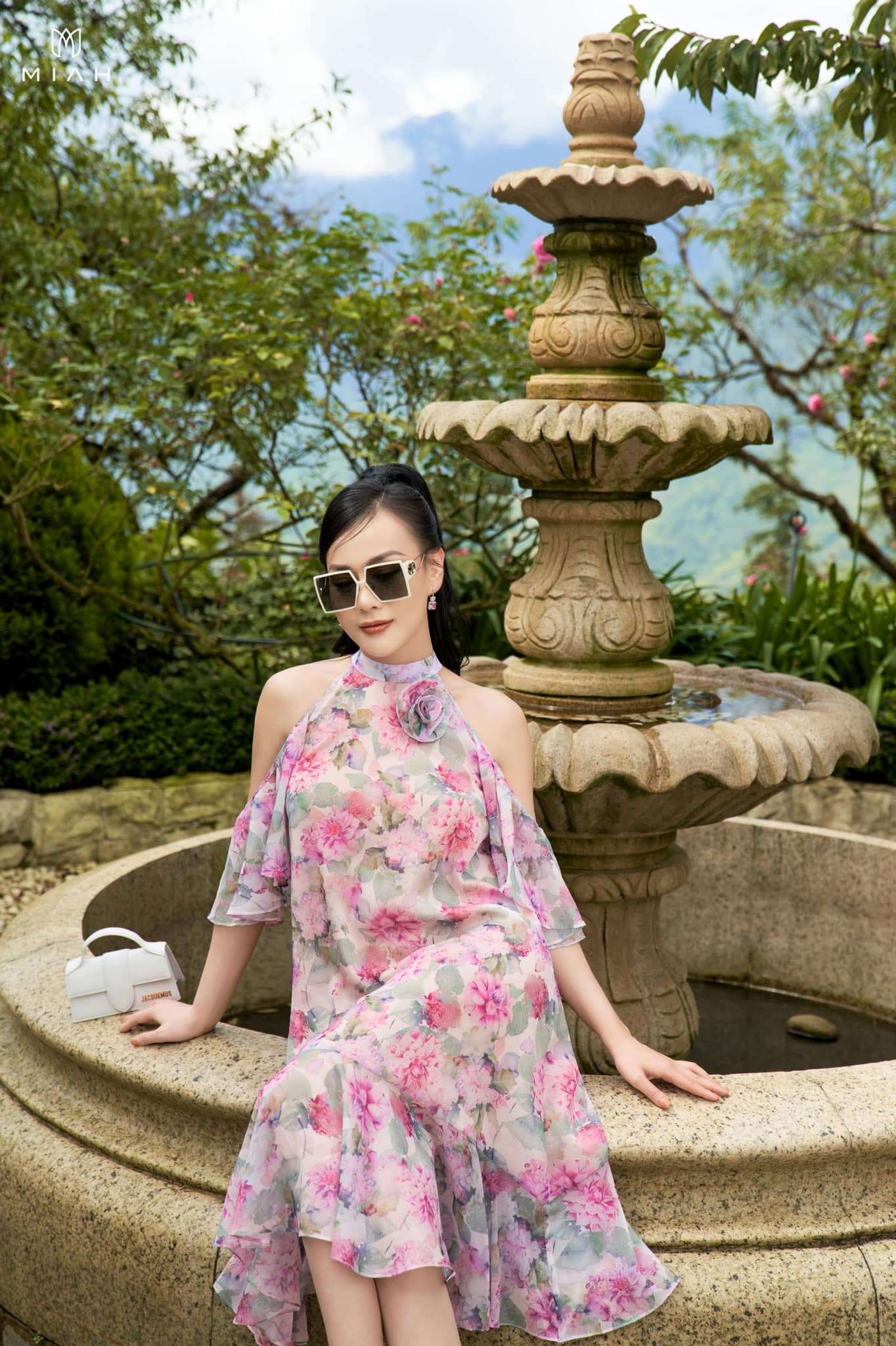 Kiểu váy phụ nữ U40 hễ mặc lên là trẻ ra chục tuổi, che bụng, giấu bắp tay thô, loạt mỹ nhân Việt đều yêu thích - 5