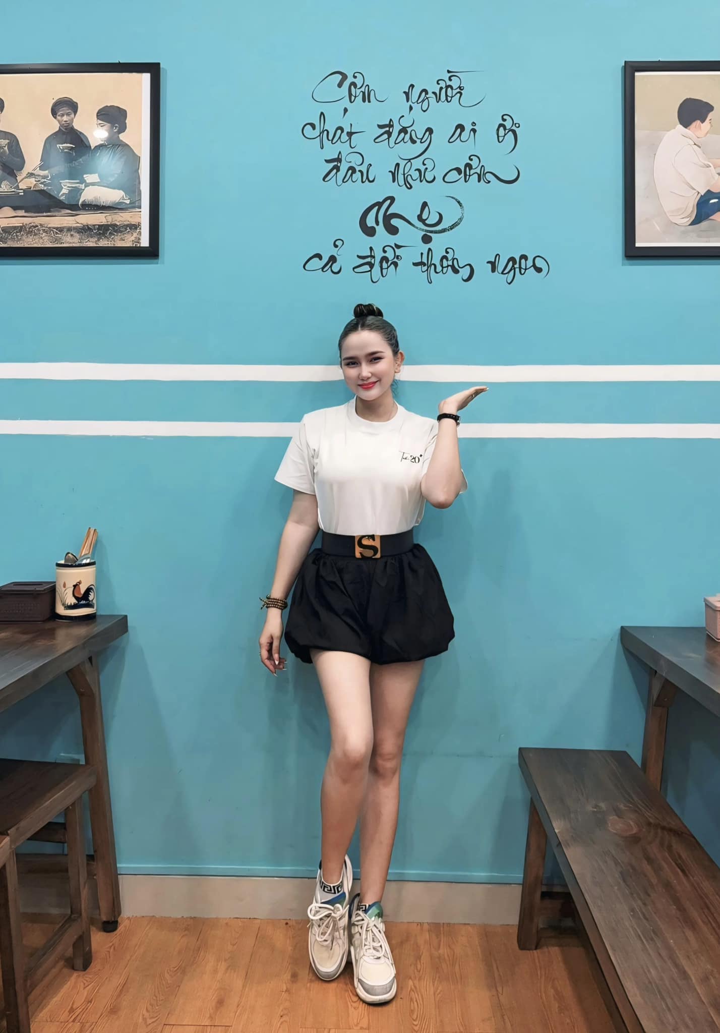 Vợ nhạc sĩ giàu nhất Việt Nam sau hai lần sinh con vẫn mê ăn mặc trễ nải khoe body quyến rũ làm ông xã đắm say - 14