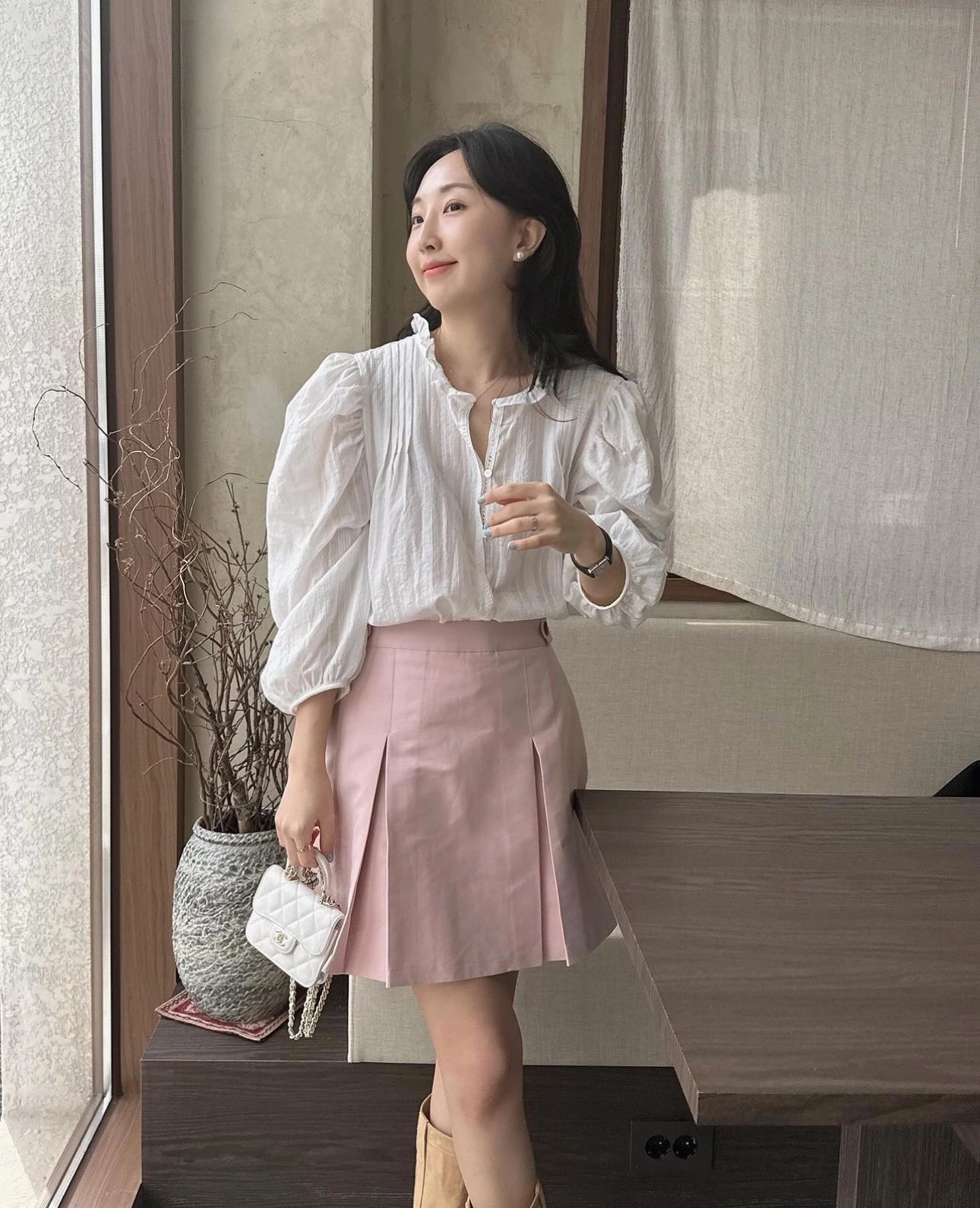 Đừng chỉ diện đồ dài, chị em U40 hãy thay bằng 3 món đồ ngắn tôn dáng, trẻ hóa visual như gái 20 ai cũng mê - 4