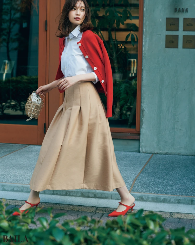 Không phải áo khoác blazer, đây mới là món đồ thanh lịch đầu tư đáng giá nhất thu 2025 cho hội gái sành điệu - 12