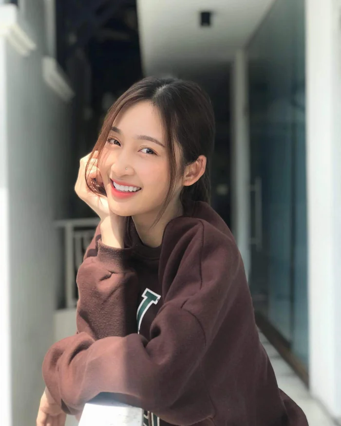 Mỹ nhân Việt từng được mệnh danh &#34;bản sao&#34; Đỗ Mỹ Linh nay gợi cảm hơn bản gốc, Trấn Thành cũng phải khen ngợi - 9