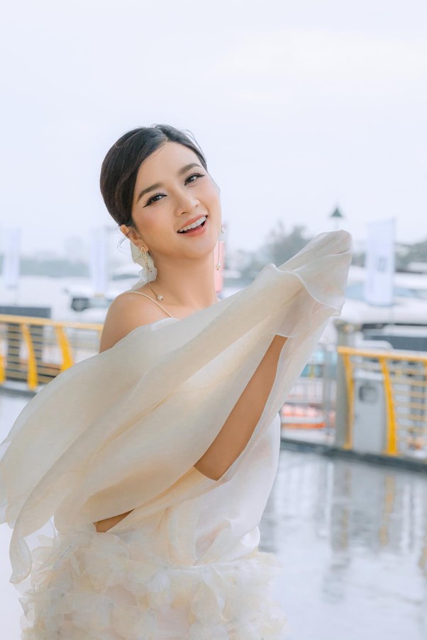 5 nữ thần mặt mộc đẹp nhất Việt Nam: Hạng 1 thắng đời suốt 20 năm, Tăng Thanh Hà cũng phải xếp sau - 10