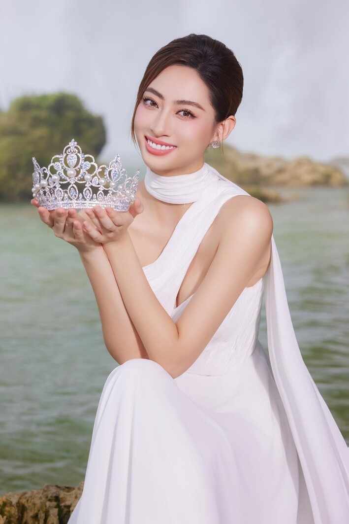 Hoa, á hậu là &#34;con nhà nòi&#34; tại A80: Thừa hưởng gen trội từ phụ huynh quân nhân, sớm thành mỹ nhân với chiều cao khủng - 4
