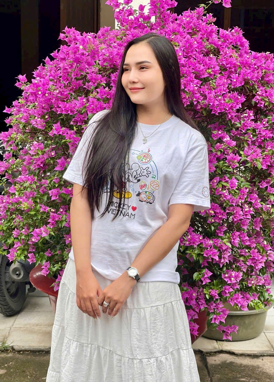 Nữ Thiếu tá có giọng đọc "chạm đến trái tim" tại A80: Nhan sắc đẹp như hoa hậu, tiết lộ bí quyết 0 đồng để trẻ hơn tuổi - 11