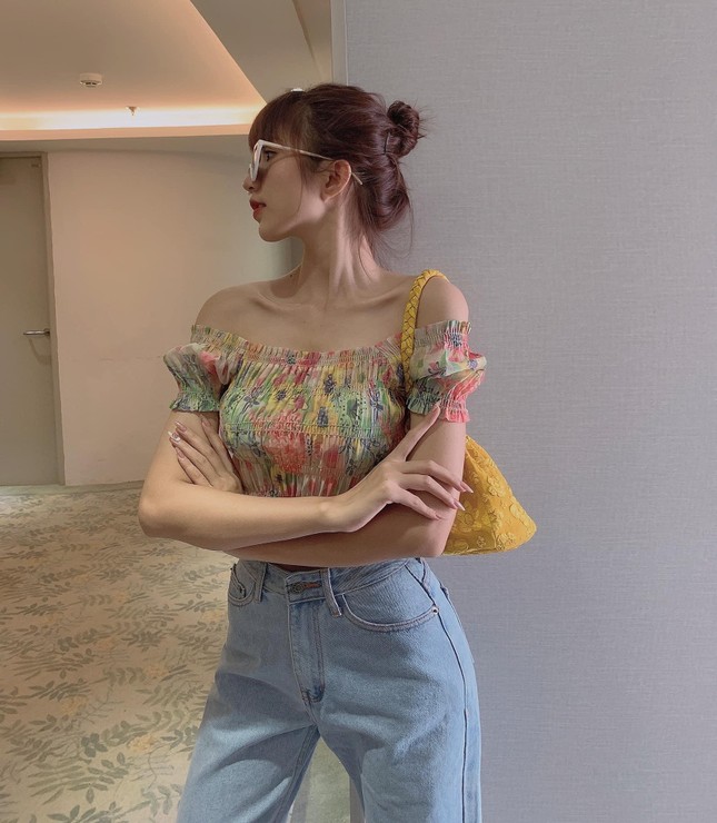 Cháu dâu NSƯT Chí Trung gây thương nhớ với loạt ảnh diện bikini khoe vòng 1 &#34;tràn viền&#34; - 10