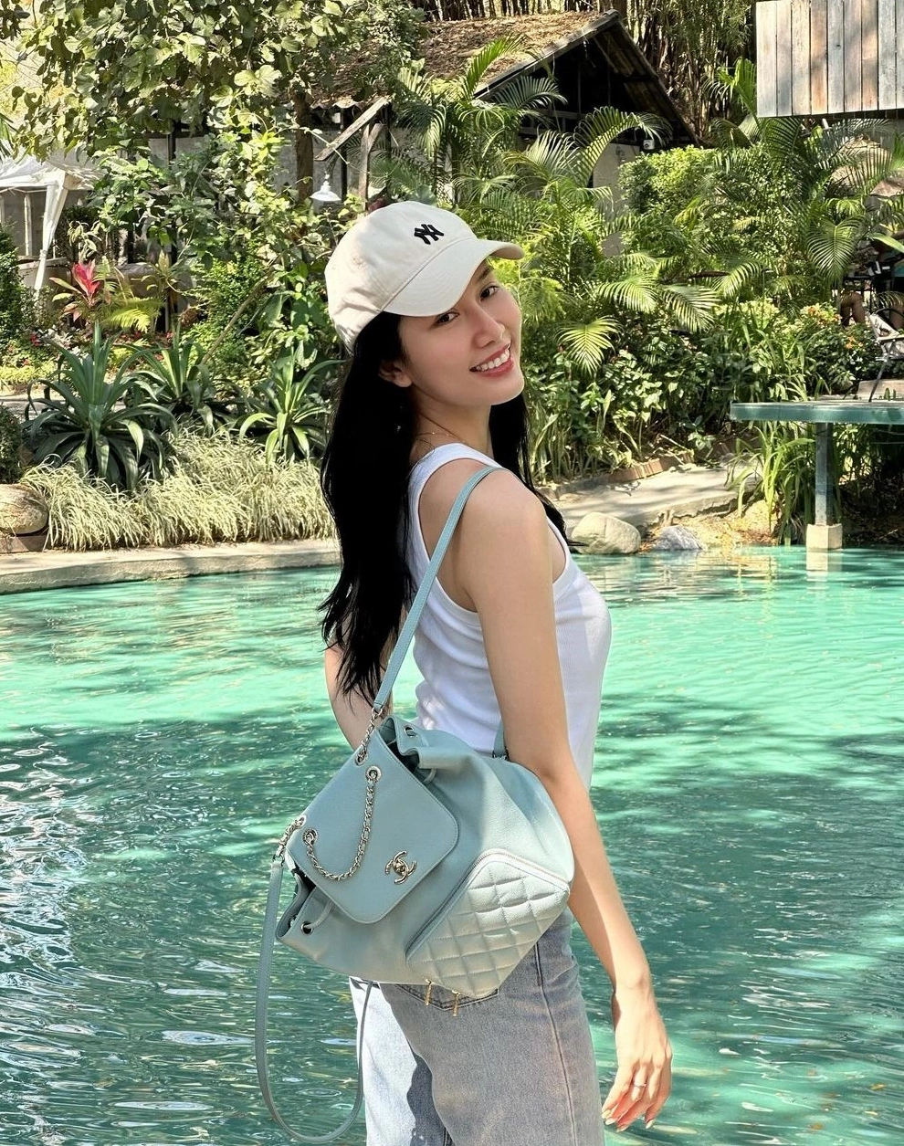 Con dâu Á hậu của hiệu trưởng trường đại học, mỗi ngày xách một chiếc túi hiệu trăm triệu ra phố - 22