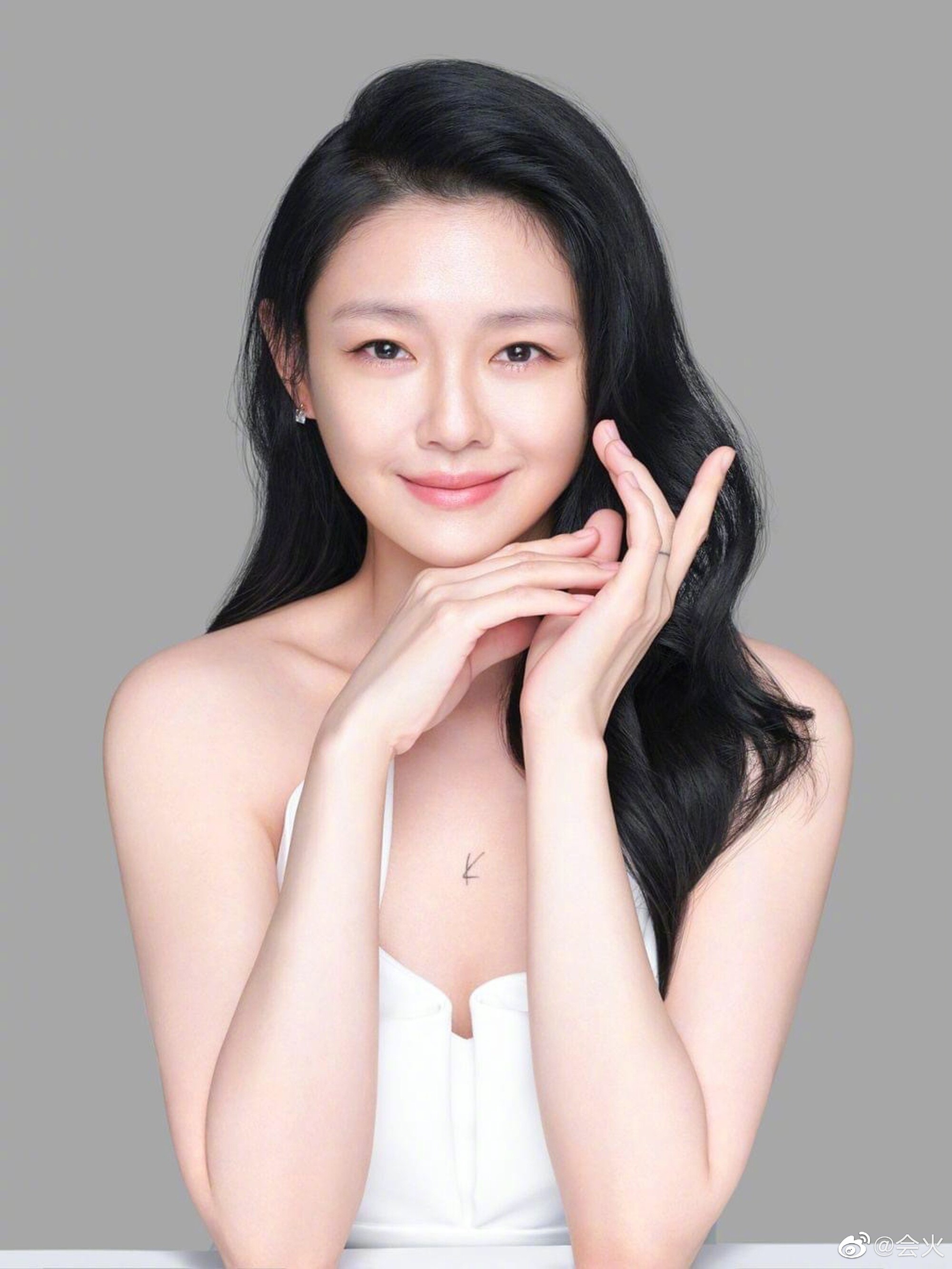 Cô gái bất ngờ nổi tiếng vì có gương mặt giống hệt Từ Hy Viên, dân mạng cảm thán &#34;cứ như ở vũ trụ song song&#34; - 6