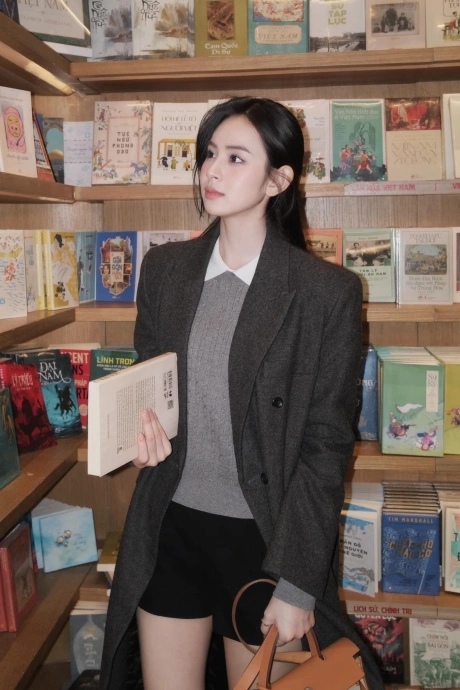 Tủ quần áo toàn đồ rẻ tiền nhưng tôi trông vẫn sang chảnh như con nhà giàu nhờ tuân theo 5 quy tắc mặc đồ - 11