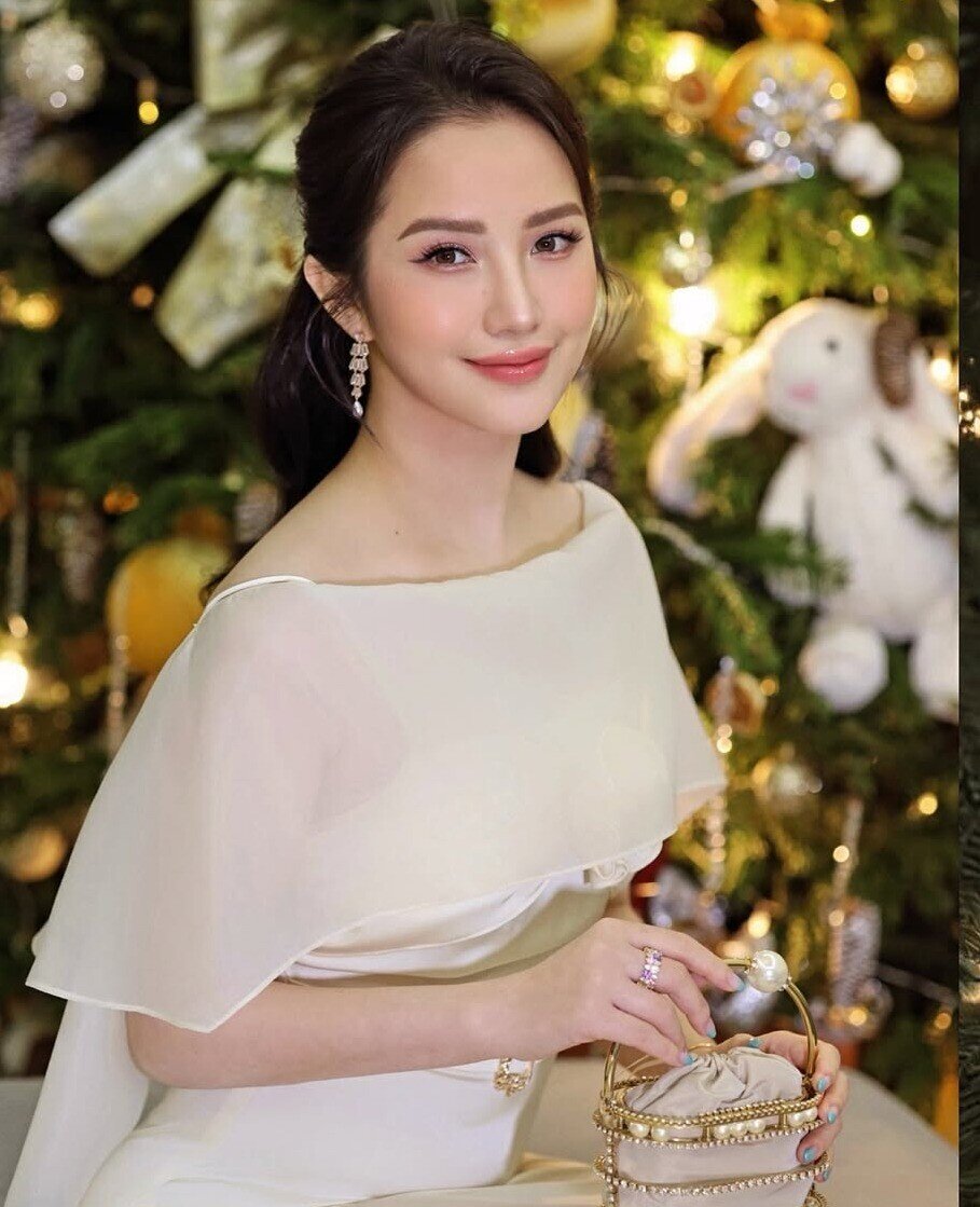 Hot girl Việt phát hiện mang thai trước 10 ngày lấy chồng thiếu gia: Đẹp ngỡ ngàng sau hai lần sinh nở, mặc kín bưng nhưng mê làm một việc - 6