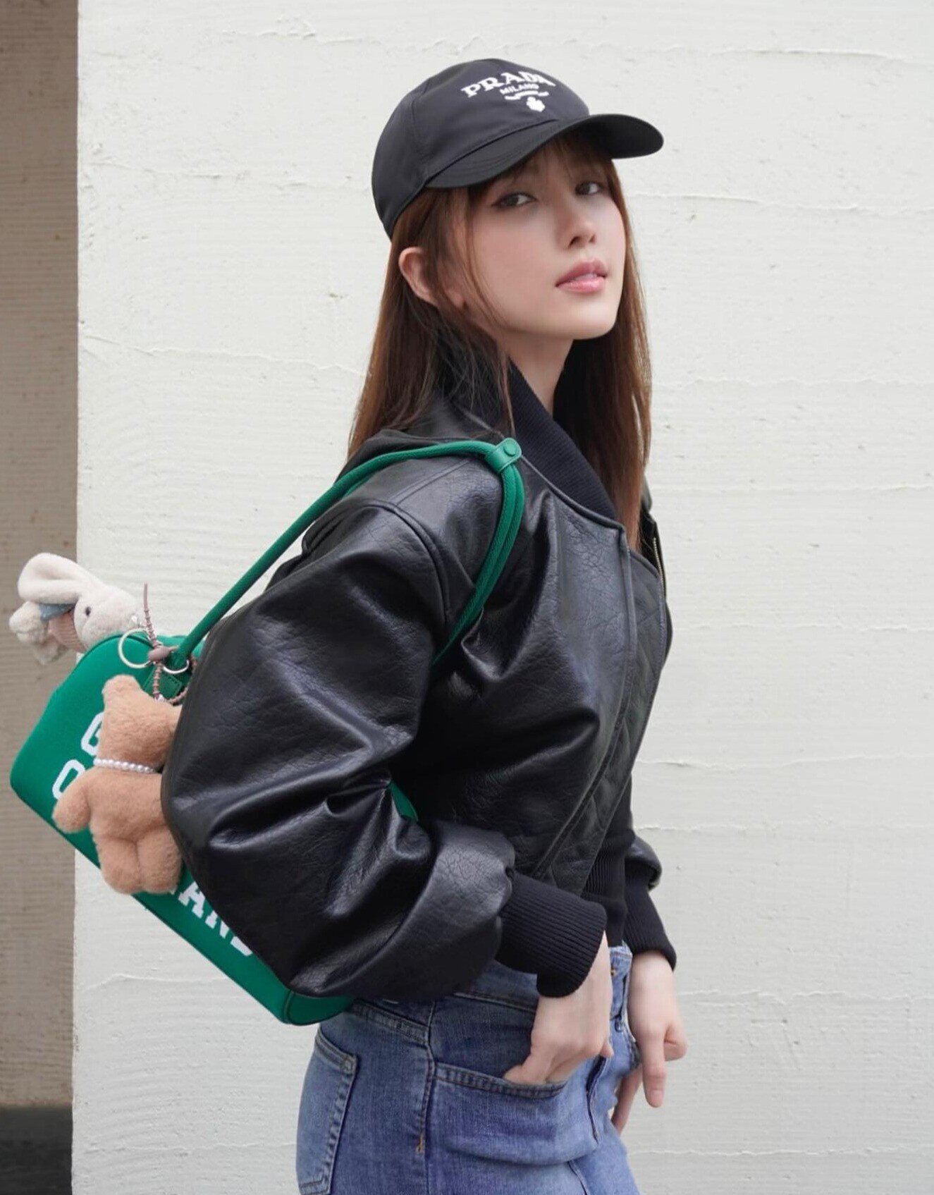 Thiều Bảo Trâm &#34;hack tuổi&#34; trông thấy nhờ loạt items trẻ trung, có hàng chục túi hiệu nhưng chỉ mê đúng một màu - 13