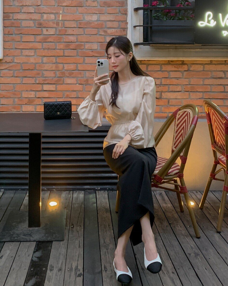 5 kiểu giày nên có để phối với chân váy: Vừa thanh lịch, lại sang chảnh như &#34;con nhà giàu&#34; - 1