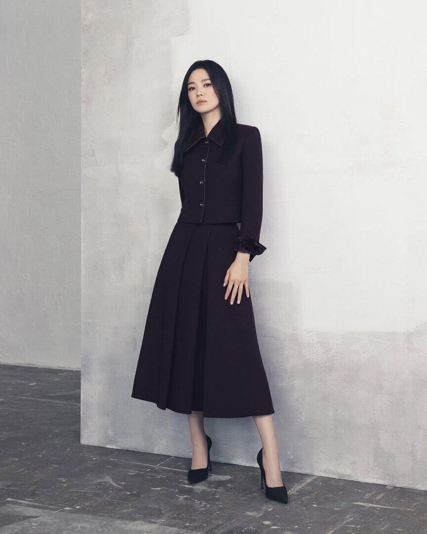 Song Hye Kyo không cao nhưng luôn ở trên đỉnh showbiz Hàn nhờ vào bí quyết chọn giày, tinh tế từ màu sắc đến kiểu dáng - 5
