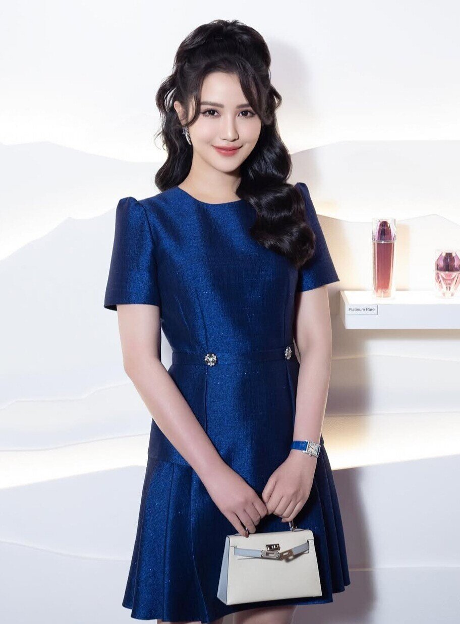 Hot girl Việt phát hiện mang thai trước 10 ngày lấy chồng thiếu gia: Đẹp ngỡ ngàng sau hai lần sinh nở, mặc kín bưng nhưng mê làm một việc - 4