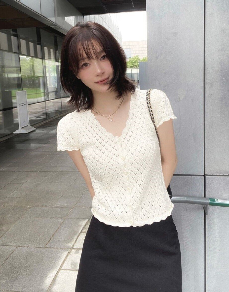 Nếu chỉ được chọn 5 món đồ để mặc đi làm cả mùa thu, tôi sẽ &#34;chốt đơn&#34; ngay lập tức những món này: Vừa giữ ấm lại thanh lịch khỏi bàn  - 11