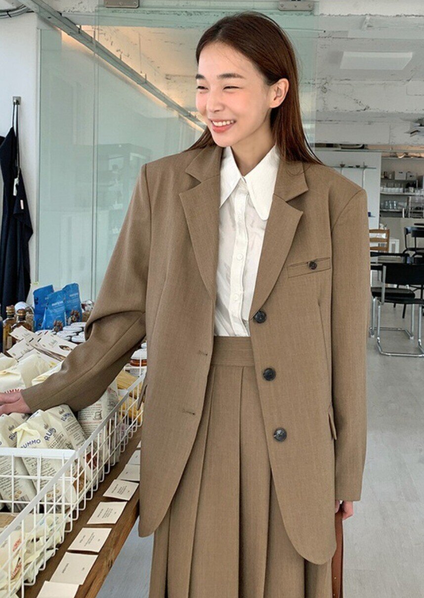 Nếu chỉ có 1 chiếc sơ mi, tôi sẽ mix ngay với 5 kiểu áo khoác này để sang chảnh cả tuần - 7