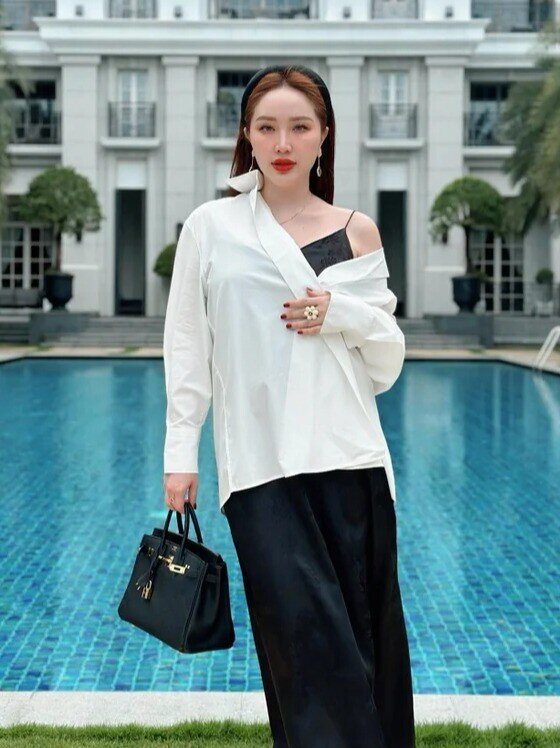 Nữ ca sĩ lấy đại gia hơn chục tuổi: Là mẹ bỉm vẫn mê mặc xuyên thấu khoe dáng căng tràn, tủ đồ hiệu nhìn thôi cũng &#34;ngộp&#34; - 9