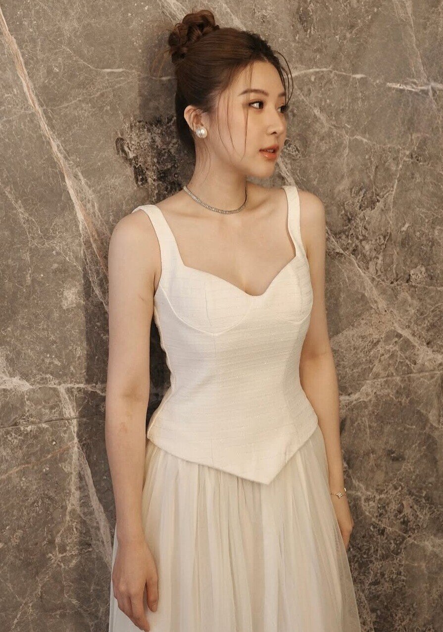 Hot girl yêu nam ca sĩ Việt từ khi học lớp 9: Sắc vóc nóng bỏng, mặc sành điệu khó ai bằng  - 5