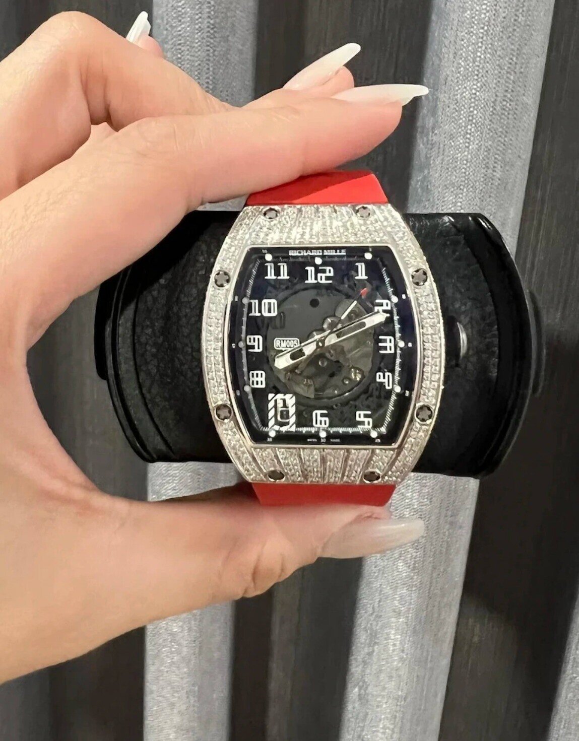 Cặp bạn thân Việt đình đám cùng yêu hồng hài nhi, mẹ 2 con dáng nuột như thiếu nữ, đeo cả &#34;căn nhà&#34; trên tay  - 7