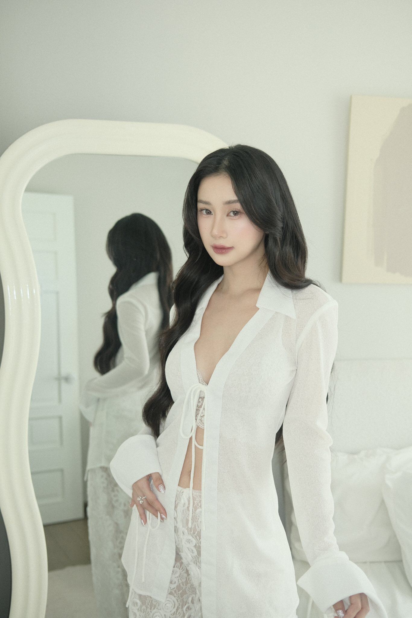 Hot girl trà sữa được báo Thái tung hô là minh tinh quyến rũ nhất Việt Nam, nghiện mặc táo bạo khoe vòng một &#34;dao kéo&#34; - 7