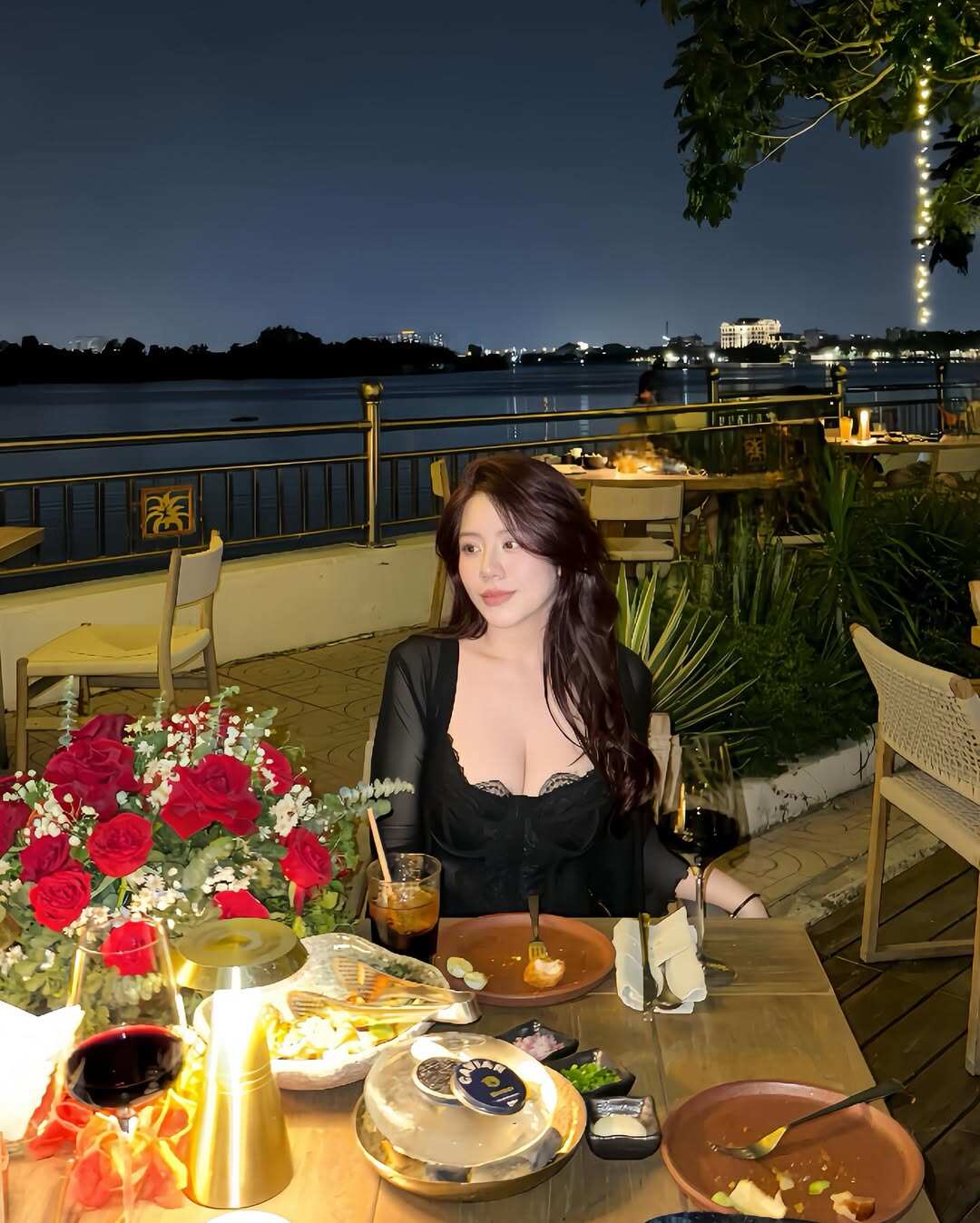 Hai ái nữ nhà đại gia có khối tài sản nghìn tỷ: Joyce Phạm càng sinh càng đẹp, em gái kín tiếng mê mặc xuyên thấu - 16
