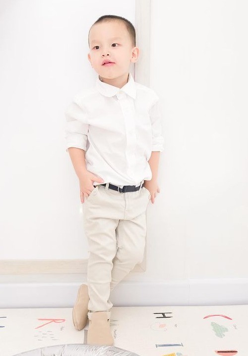 Ngắm hội con sao Việt mặc đẹp nhất 2023: Cặp song sinh Lisa - Leon nhỏ tuổi nhất vẫn sành điệu - 5