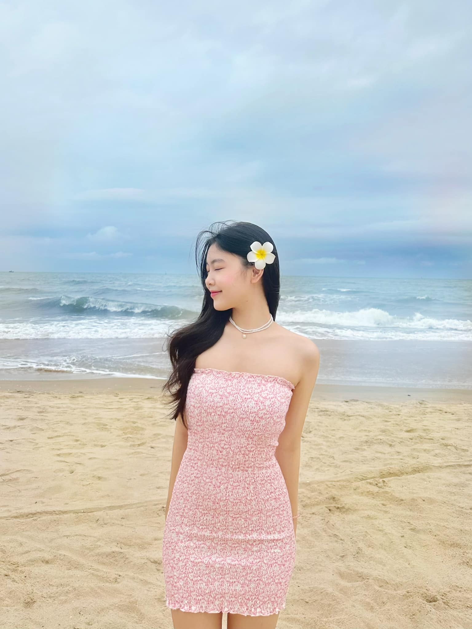 Ngắm hội con sao Việt mặc đẹp nhất 2023: Cặp song sinh Lisa - Leon nhỏ tuổi nhất vẫn sành điệu - 29