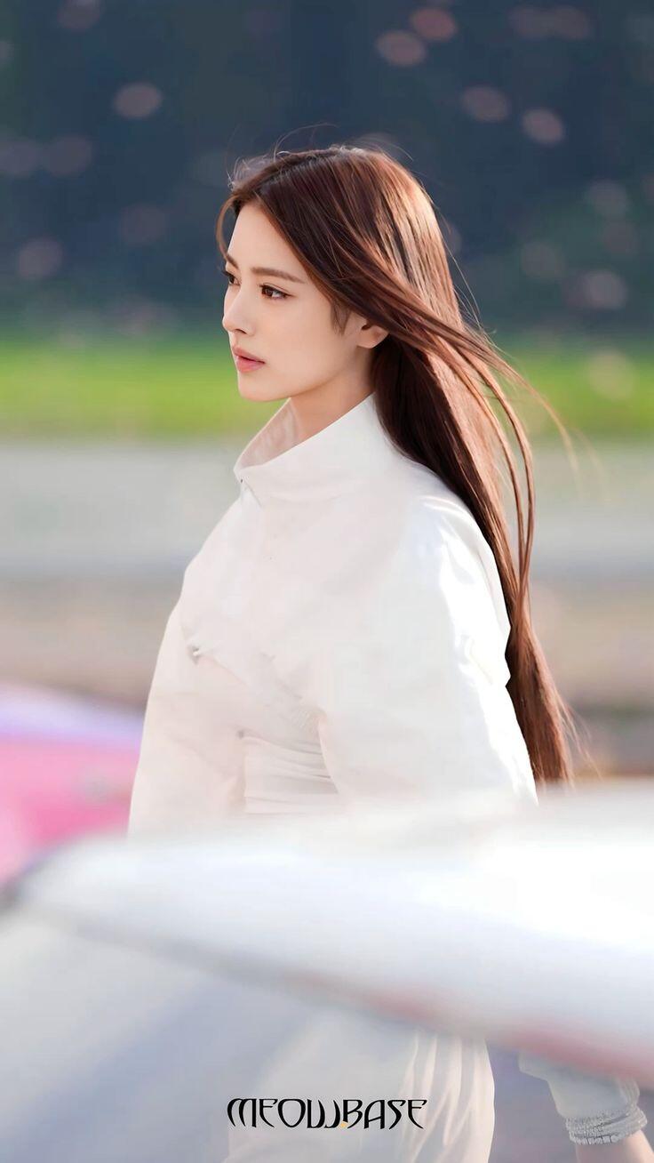Danh tính nữ sinh 2K5 Nhật Bản có visual giống hệt Song Hye Kyo, thần thái &#34;hiếm có khó tìm&#34; làm dân tình phát sốt - 9