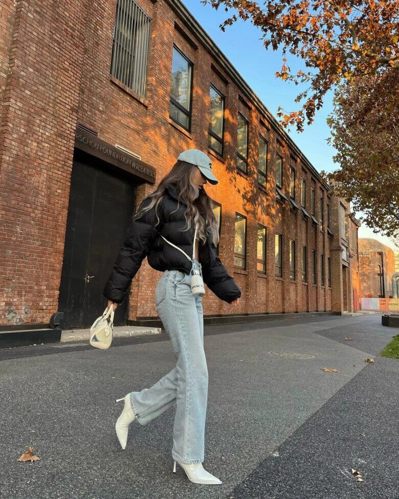 Sang đông, chị em chỉ cần sắm 4 kiểu giày vừa ấm vừa kéo chân này, phối đủ kiểu váy áo đều hợp - 11