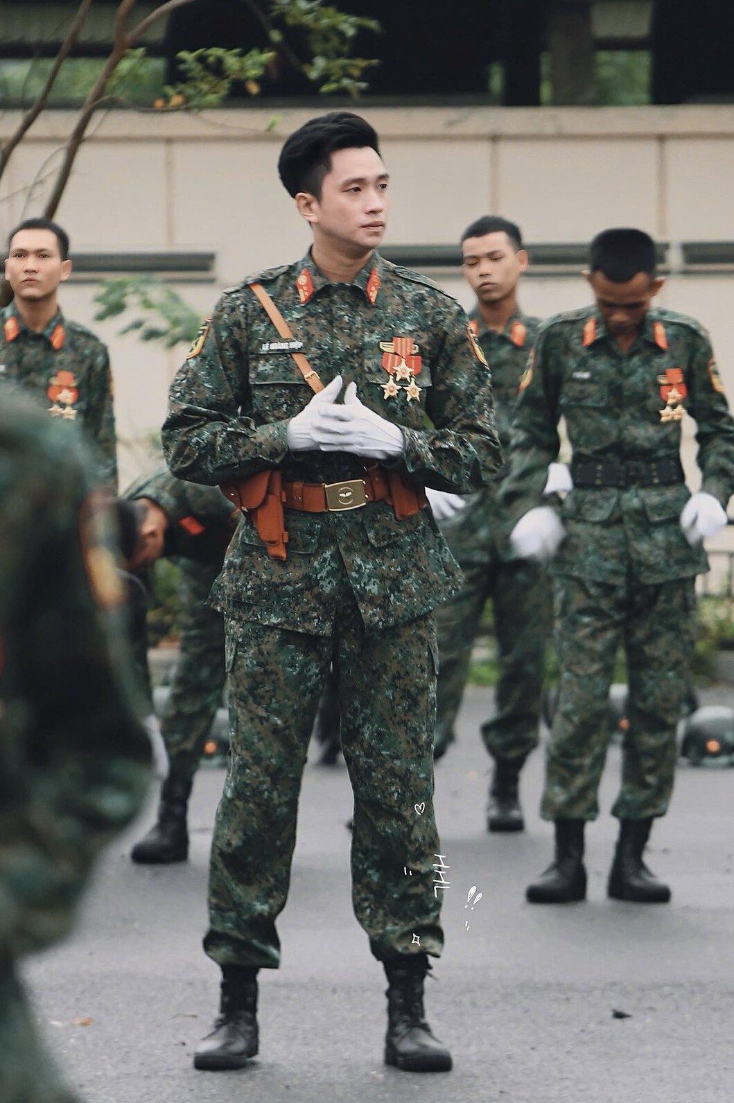 "Báu vật nhan sắc quốc gia" năm 2025: Nam thần quân đội hút 2 tỷ lượt xem, cặp đôi "hậu duệ mặt trời" gây sốt - 2