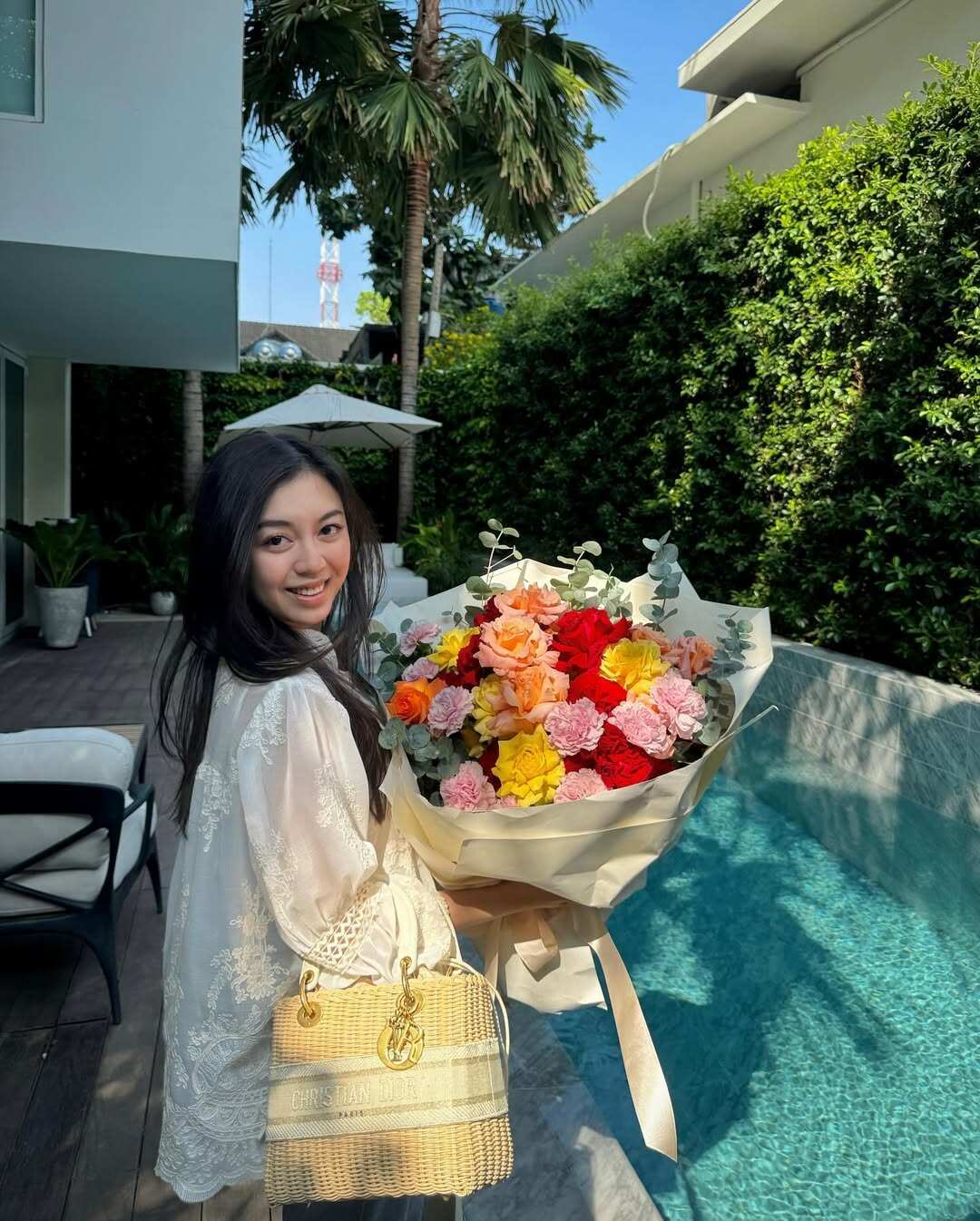 Thiên kim tiểu thư gia tộc siêu giàu ở Việt Nam lấy thiếu gia Phan Hoàng: Thần thái sang chảnh, sở hữu hàng hiệu không đếm xuể - 9