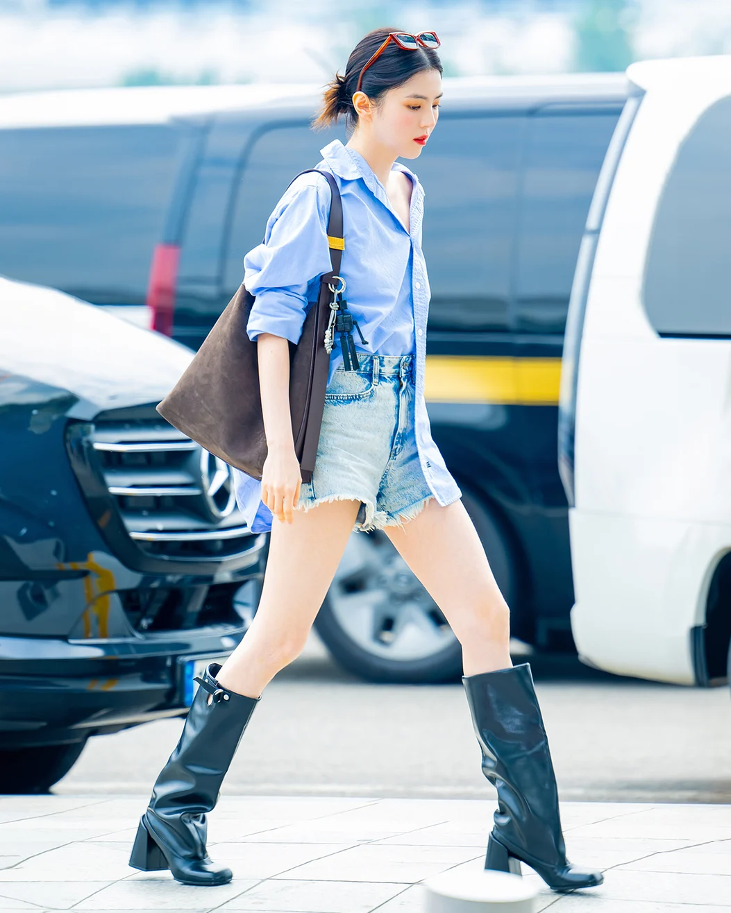 Cập nhật 8 kiểu bốt đẹp nhất thu đông 2025: Tôn dáng, “hack” chân thon và hợp mọi phong cách từ tối giản đến sang chảnh - 3