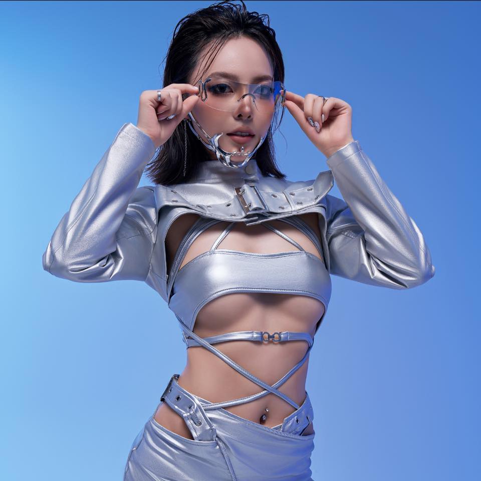 &#34;Hoa khôi bắn súng&#34; 2k4 mang hàm Thượng úy, gây bất ngờ với diện mạo đời thường đẹp như hoa hậu, chân dài chuẩn mẫu - 13